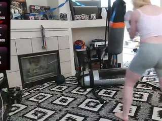 blondiewithanass