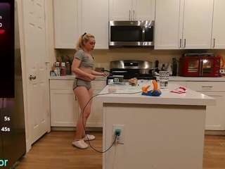 blondiewithanass