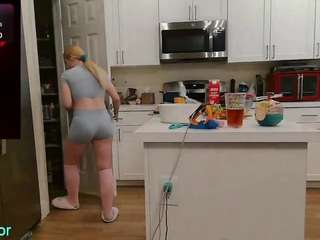 blondiewithanass