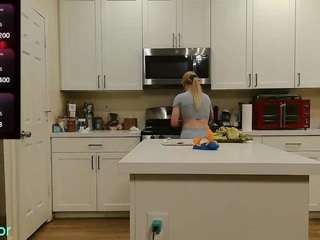 blondiewithanass