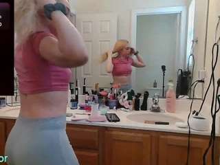blondiewithanass