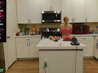 blondiewithanass
