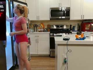 blondiewithanass