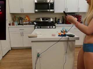 blondiewithanass