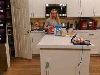 blondiewithanass