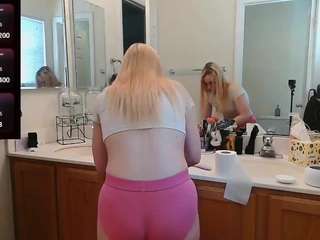 blondiewithanass