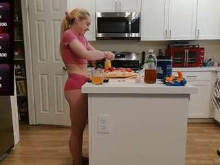 blondiewithanass