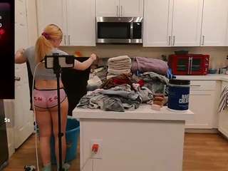 blondiewithanass