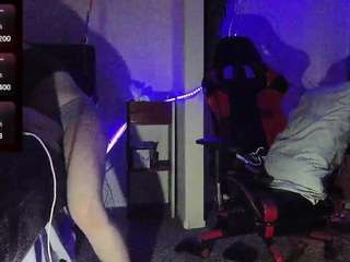 blondiewithanass live webcam show