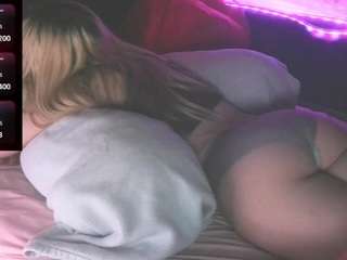 blondiewithanass