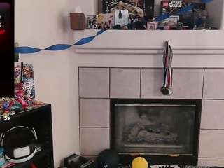 blondiewithanass live webcam show