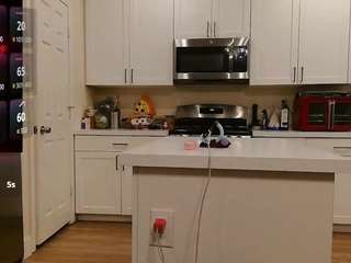 blondiewithanass live webcam show
