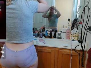 blondiewithanass