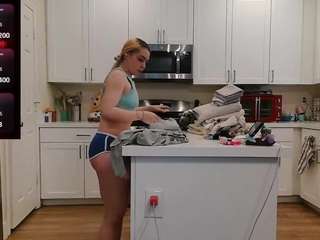 blondiewithanass live webcam show
