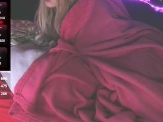 blondiewithanass