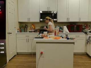 blondiewithanass