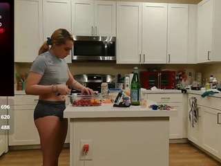 blondiewithanass