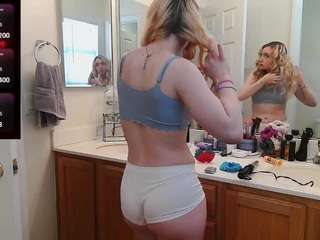 blondiewithanass