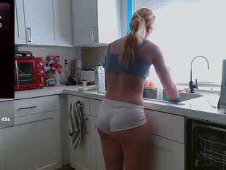 blondiewithanass