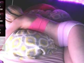 blondiewithanass