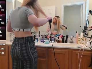 blondiewithanass