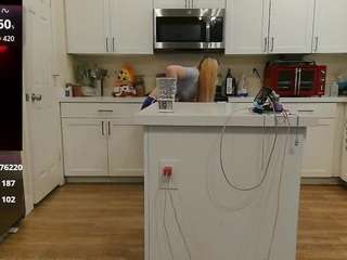 blondiewithanass