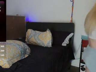 blondiewithanass