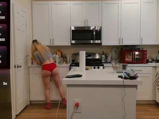 blondiewithanass