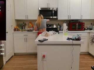 blondiewithanass