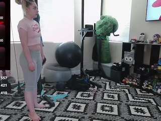 blondiewithanass