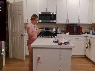 blondiewithanass