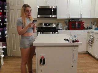 blondiewithanass