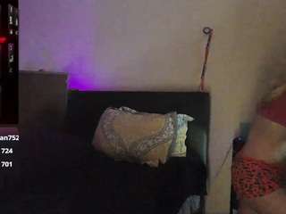 blondiewithanass