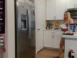 blondiewithanass