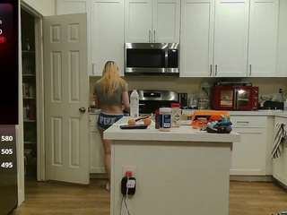 blondiewithanass