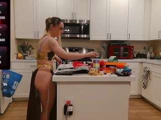blondiewithanass
