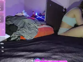 blondiewithanass's Live Sex Cam Show