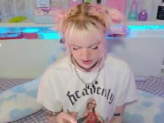 squeezypeach