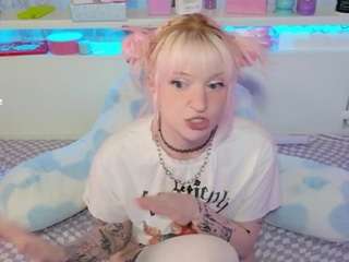 squeezypeach