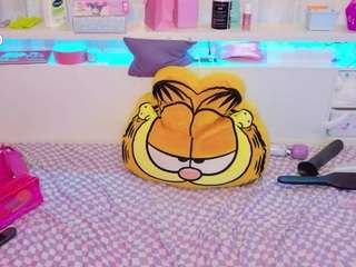 squeezypeach