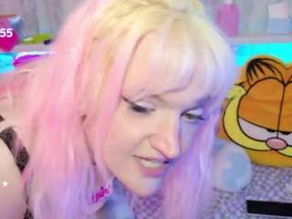 squeezypeach