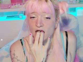 squeezypeach