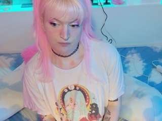 squeezypeach