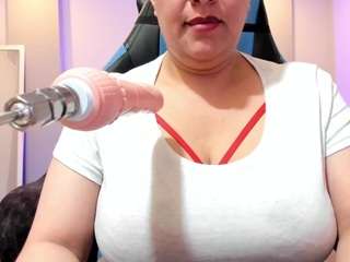 summynov Live Webcam on CamSoda