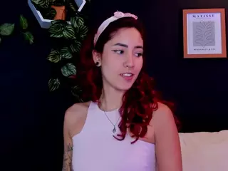 alicebrave's Live Sex Cam Show