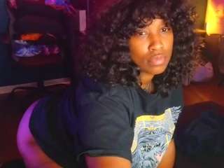 Live webcam model msbutterworths on Soda Cams