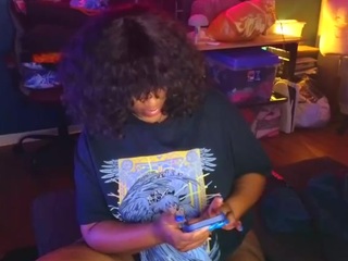 Live webcam model msbutterworths on Soda Cams