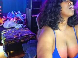 Live webcam model msbutterworths on Soda Cams