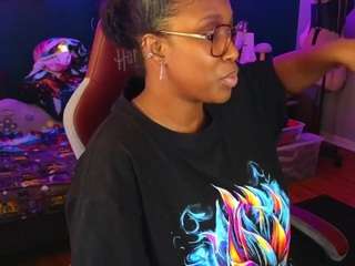 Live webcam model msbutterworths on Soda Cams