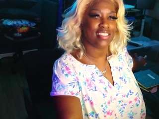 Live webcam model msbutterworths on Soda Cams